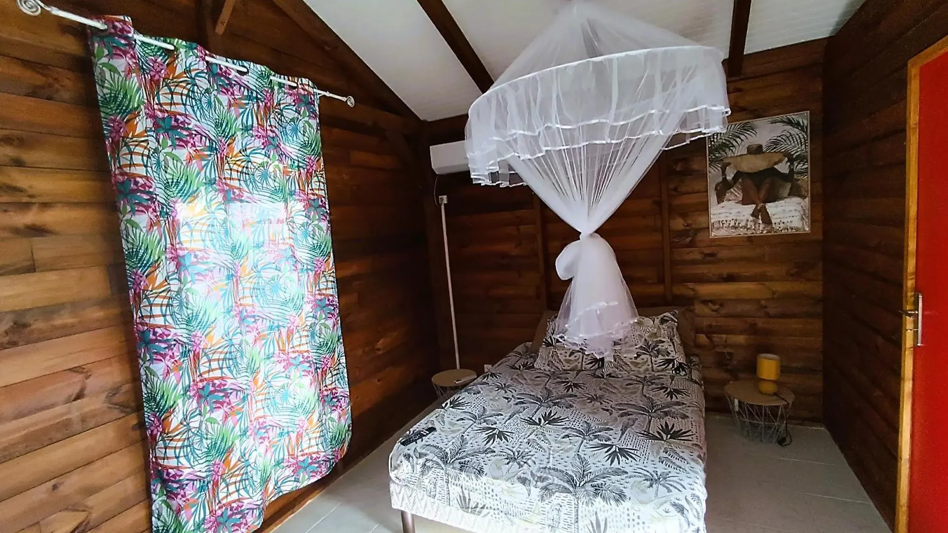 Le Paradis Des Colibris Gite Creole Avec Piscine Table Dhotes Et Nature A Anse Bertrand Guadeloupe
