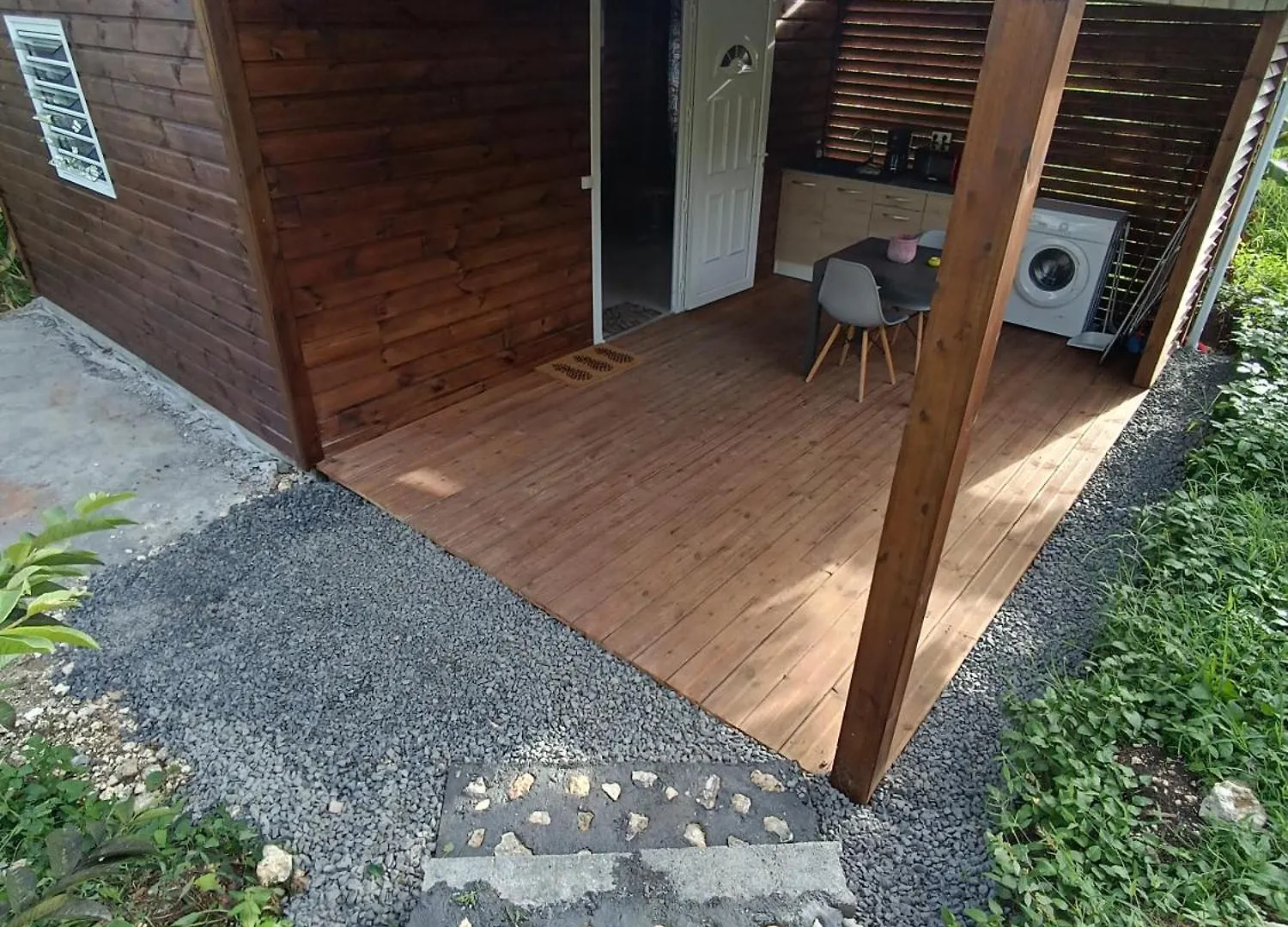 Feriehus Le Paradis Des Colibris Gite Creole Avec Piscine Table Dhotes Et Nature A Anse Bertrand